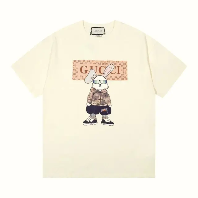 Gucci Rabbit Graphic T-Shirt Off White