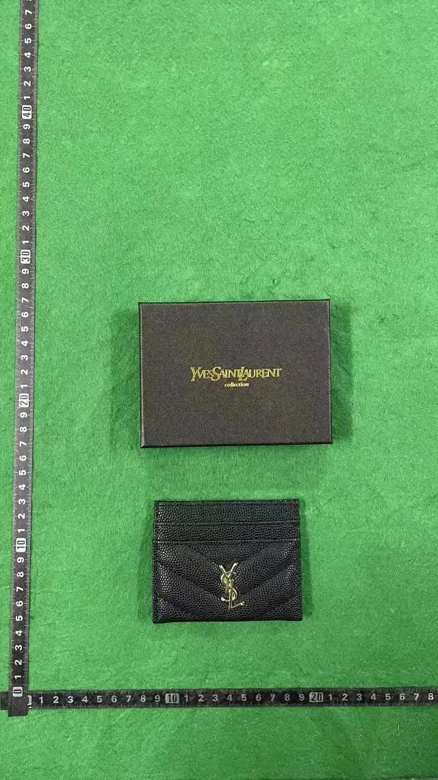 Saint Laurent Monogram Matelasse Card Holder Black