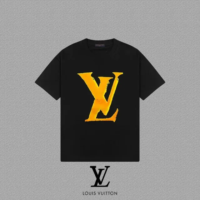 Louis Vuitton Giant LV Logo Black T-Shirt