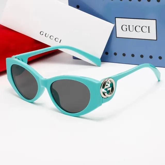 Gucci Cat-Eye Sunglasses Turquoise