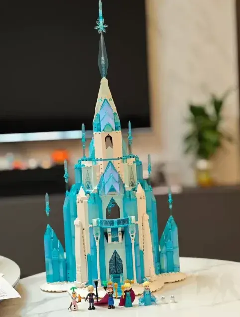LEGO Disney Frozen The Ice Castle