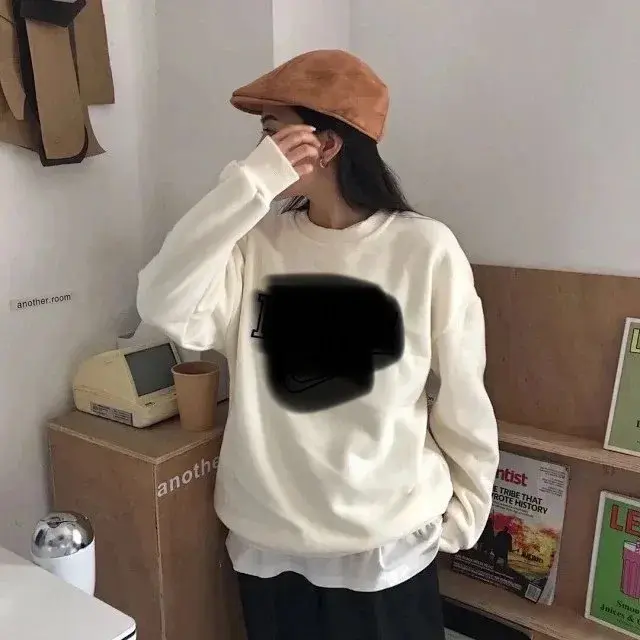 Nike Crewneck Sweatshirt Off-White