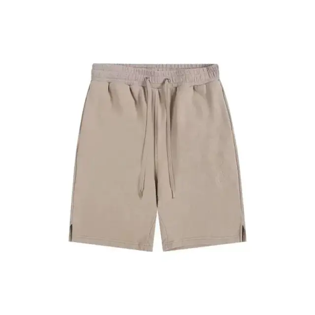 AMI Paris Ami de Cœur Shorts Taupe
