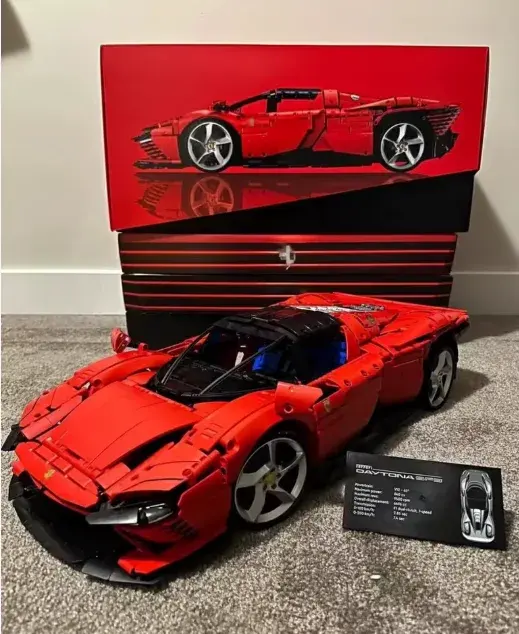 LEGO Technic Ferrari Daytona SP3