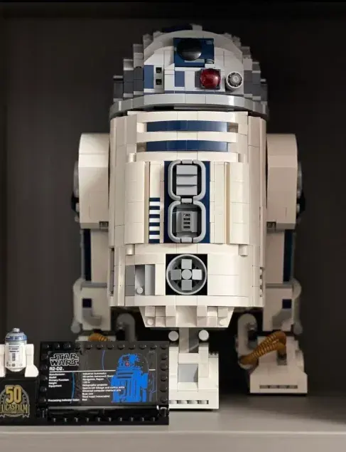 LEGO Star Wars R2-D2 White and Blue