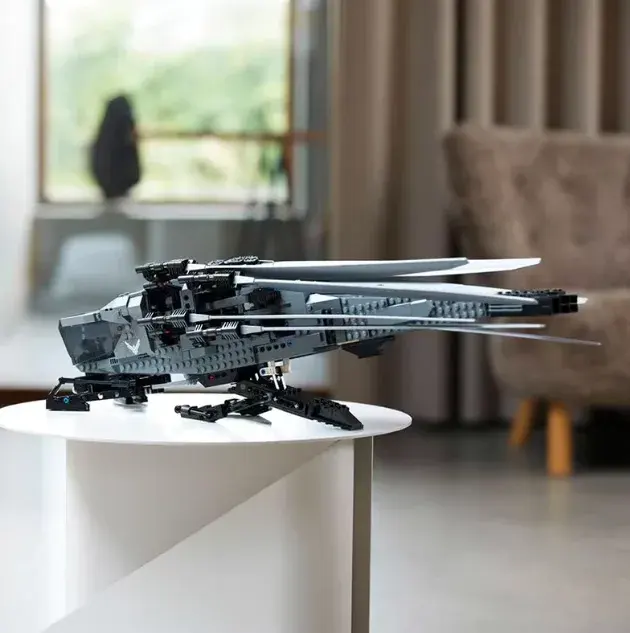 LEGO Icons Dune Atreides Royal Ornithopter Grey