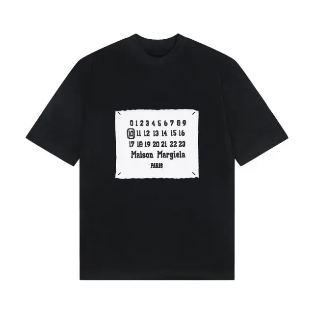 Maison Margiela Calendar Label T-Shirt 'Black'