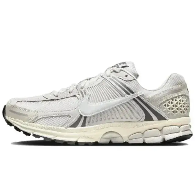 Nike Zoom Vomero 5 White and Light Grey