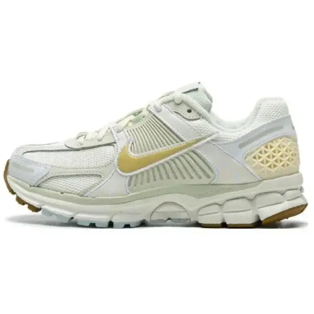 Nike Zoom Vomero 5 White and Yellow