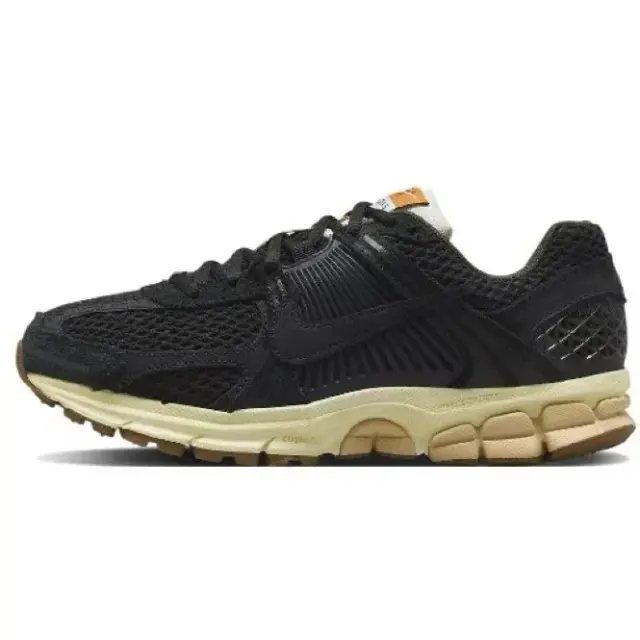 Nike Zoom Vomero 5 Black and Cream