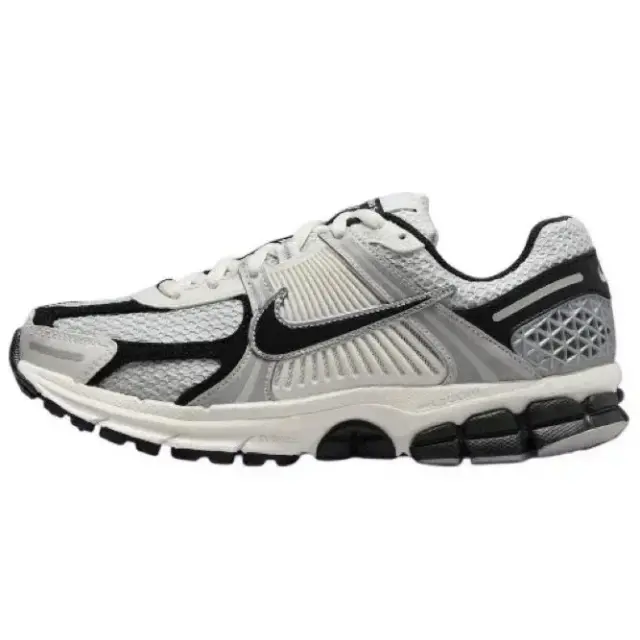 Nike Zoom Vomero 5 Grey and Black