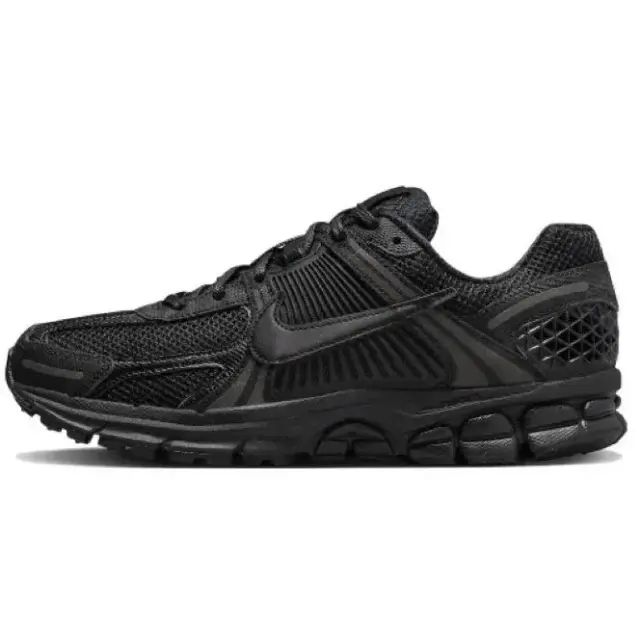 Nike Zoom Vomero 5 Black