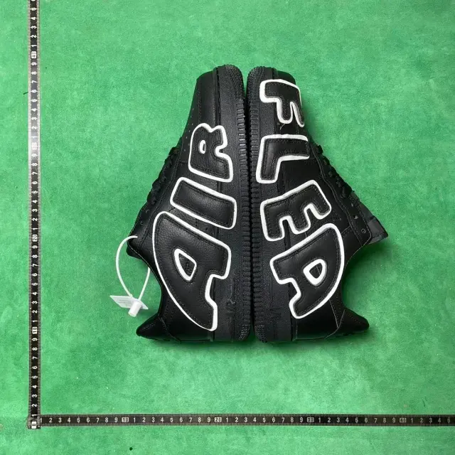 No. 3 black