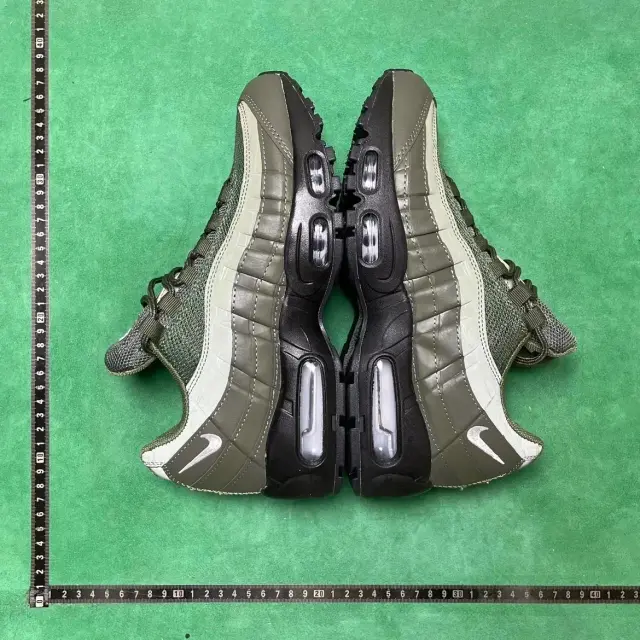 No. 6 Olive Green DZ4511 300