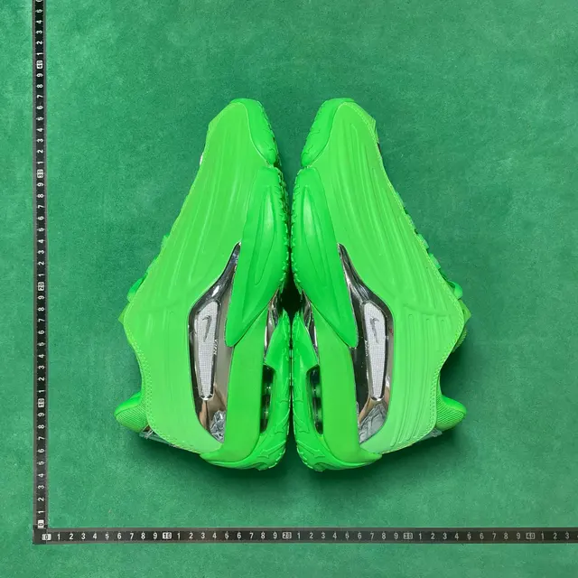No. 4 green DZ7293 900