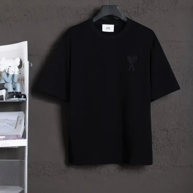 605 Black Black