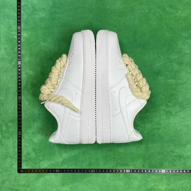 Nike Air Force 1 Sneakers
