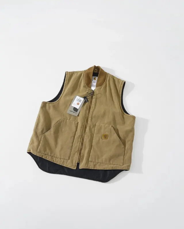 V02 khaki color