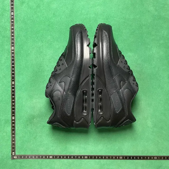 No. 2 Black CZ5594-001
