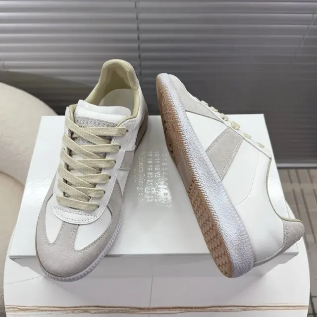 Maison Margiela Replica Sneakers