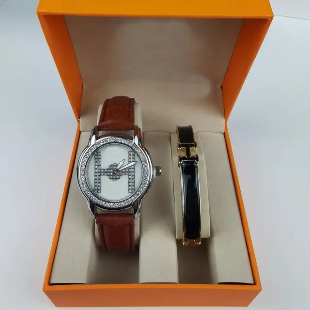 Hermes Round Leather Watch and Bracelet Set