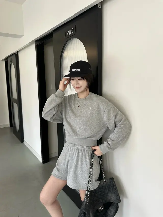 【Short Sweat] Light Grey