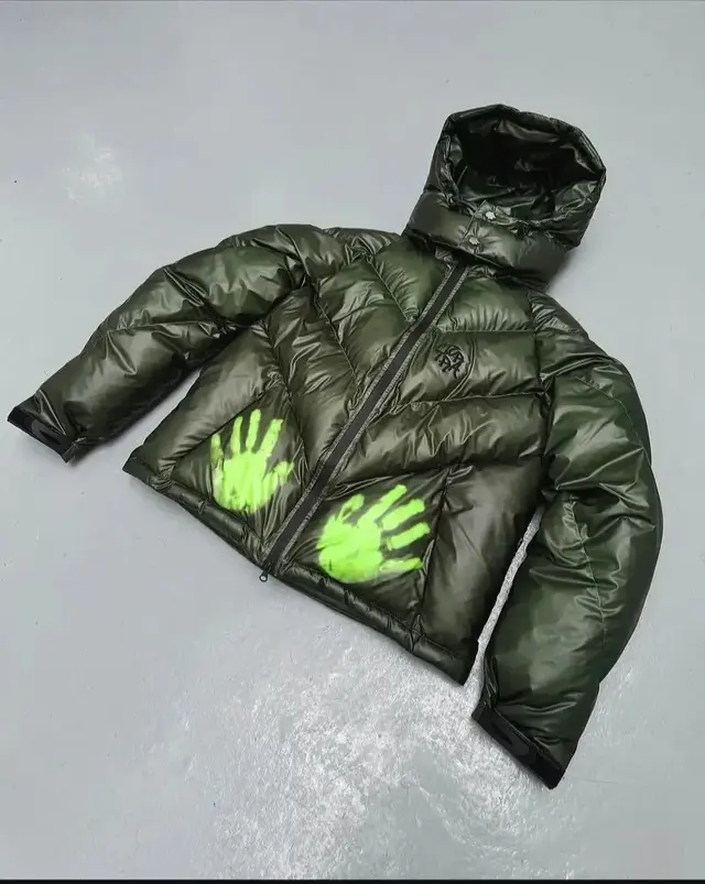 Corteiz Puffer Jackets and Vests