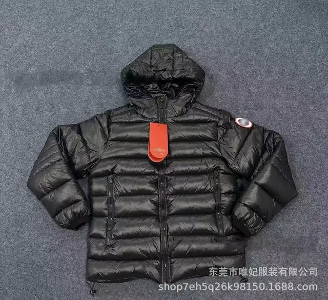 Overseas version, black with a red badge