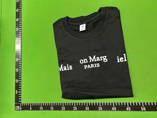 Maison Margiela Number Logo Black T-Shirt — QC photos
