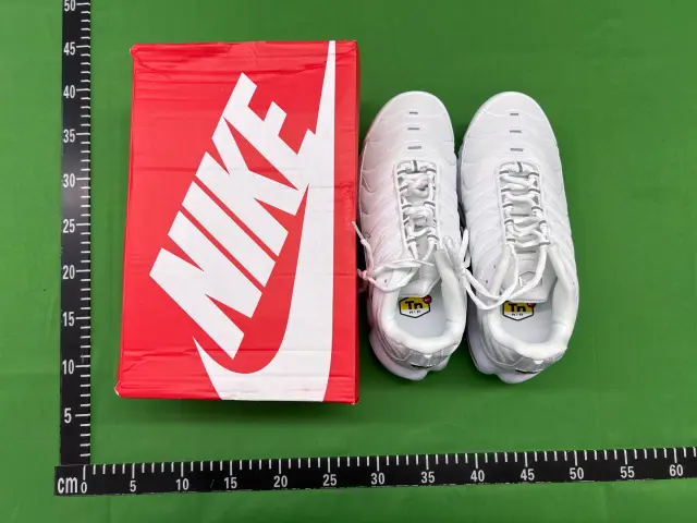 Nike Air Max Plus — fotos QC